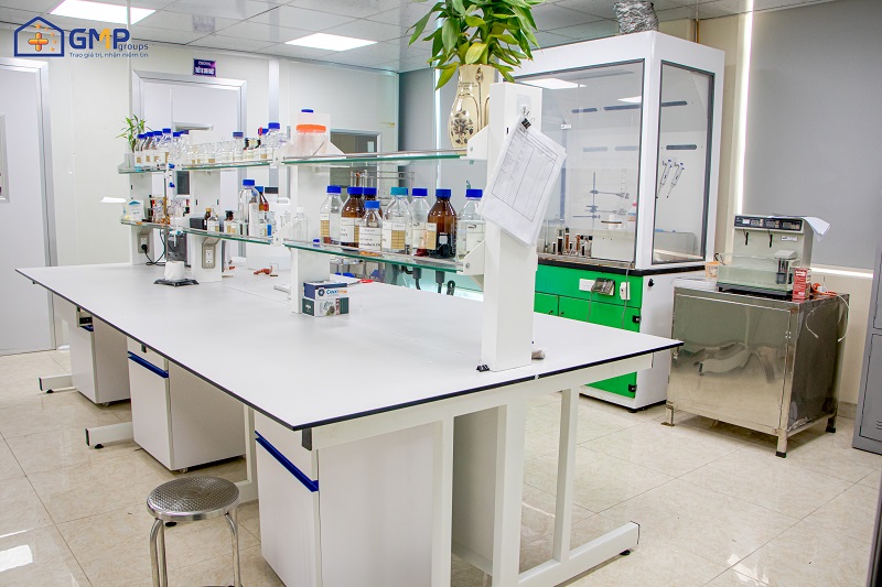 Phòng lab nghiên cứu sản xuất dược phẩm
